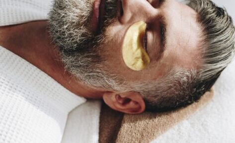 Cosmetology maka ụmụ nwanyị