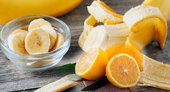 banana na lemon maka imegharị akpụkpọ ahụ